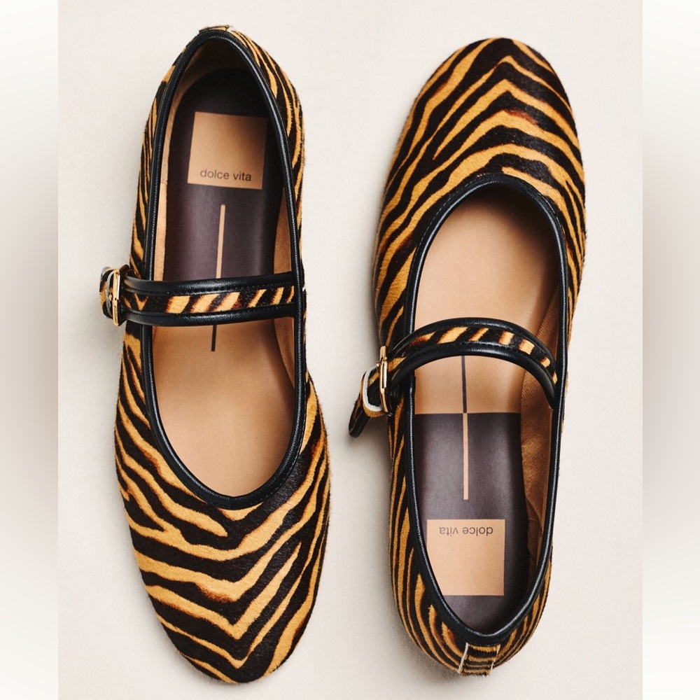 ANTHROPOLOGIE Dolce Vita Roslyn Mary Jane Flats in Tiger